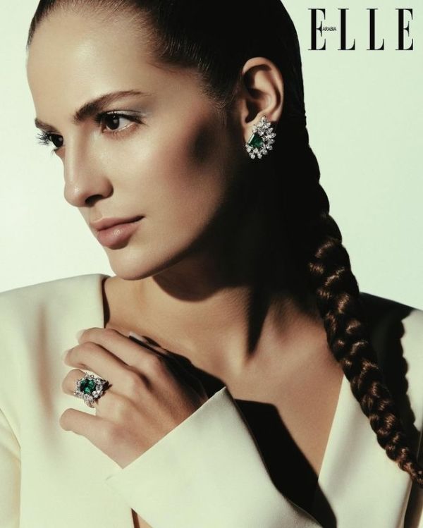 Tania I Gallery