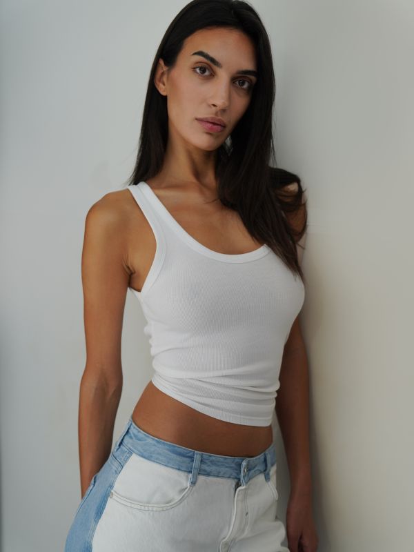 Sarah E Gallery