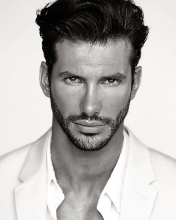 Artur Gallery