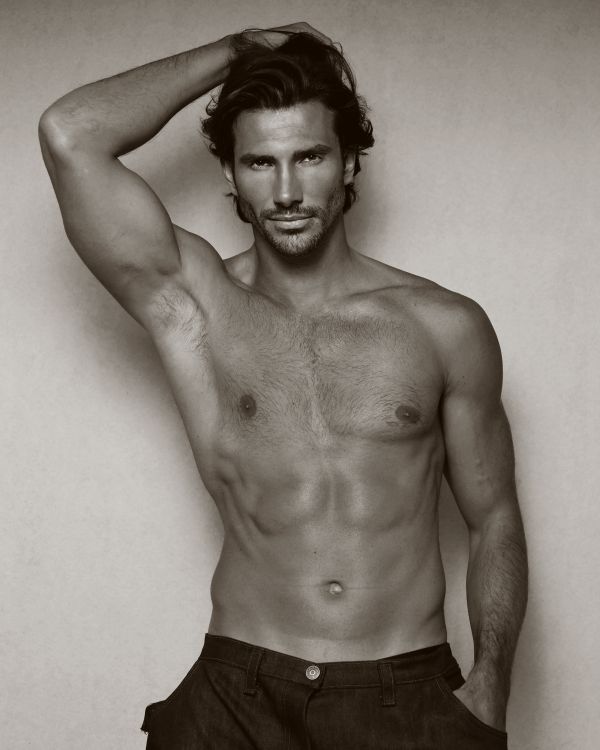 Artur Gallery