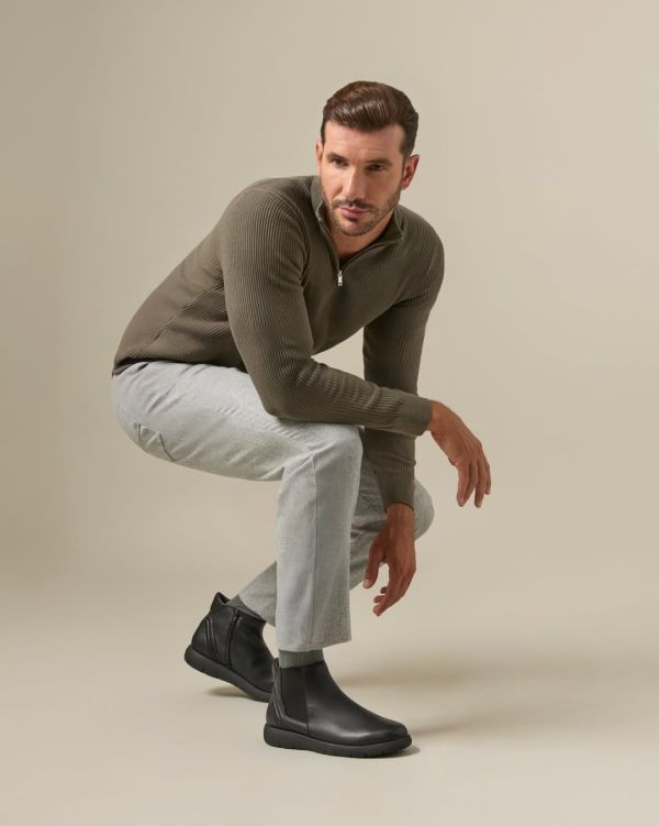 Artur Gallery