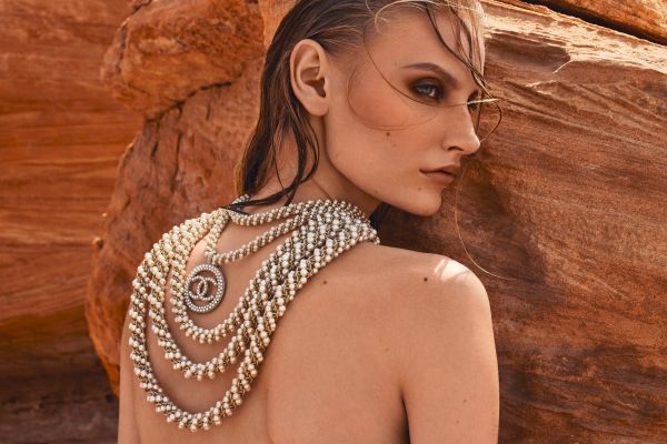 Yana  Gallery